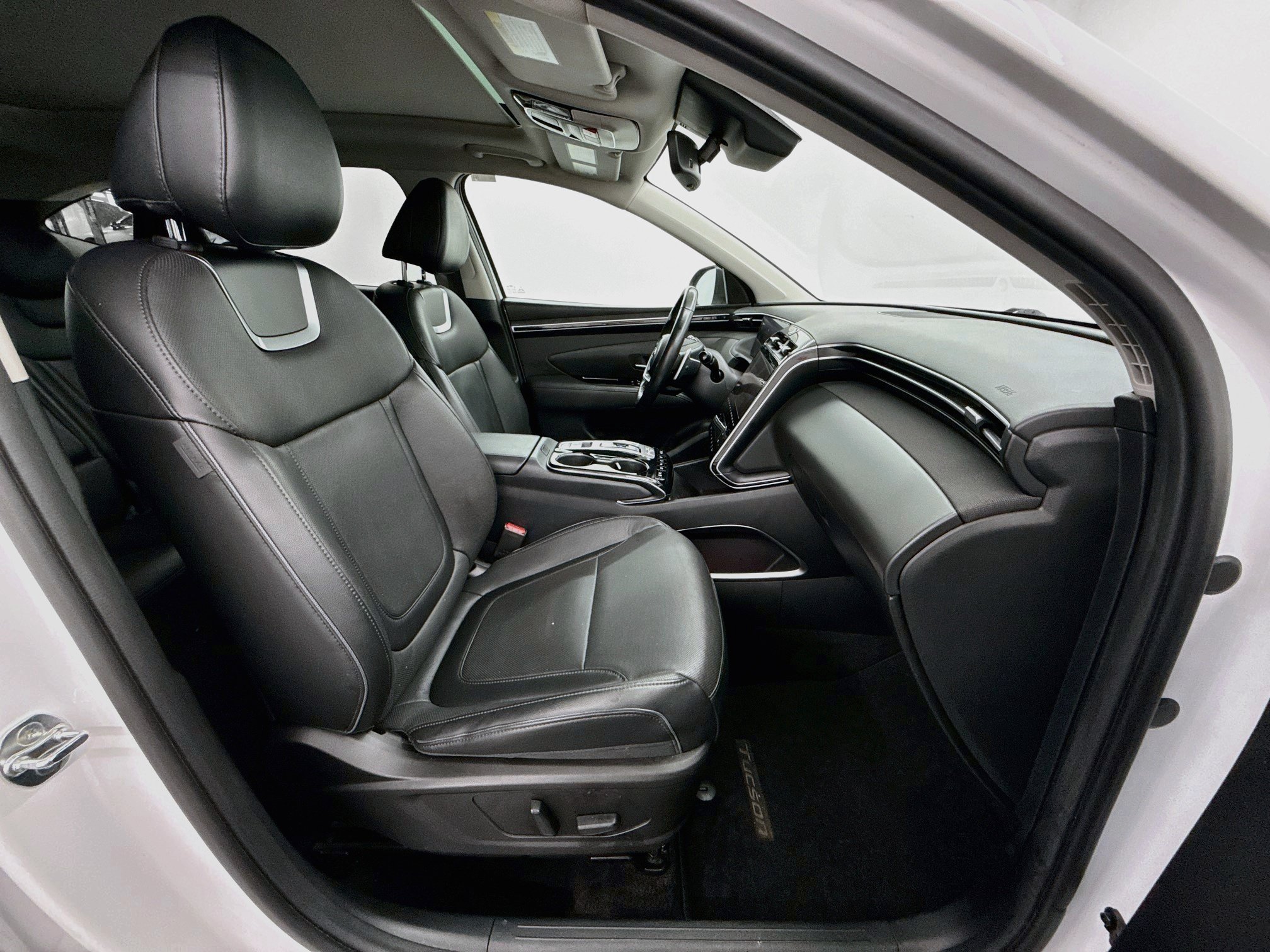 Used 2024 Hyundai Tucson Limited FWD image 34