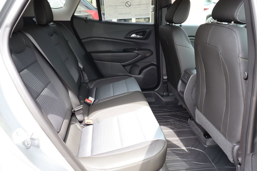New 2025 Chevrolet Trax LT w/ Driver Confidence Package image 36