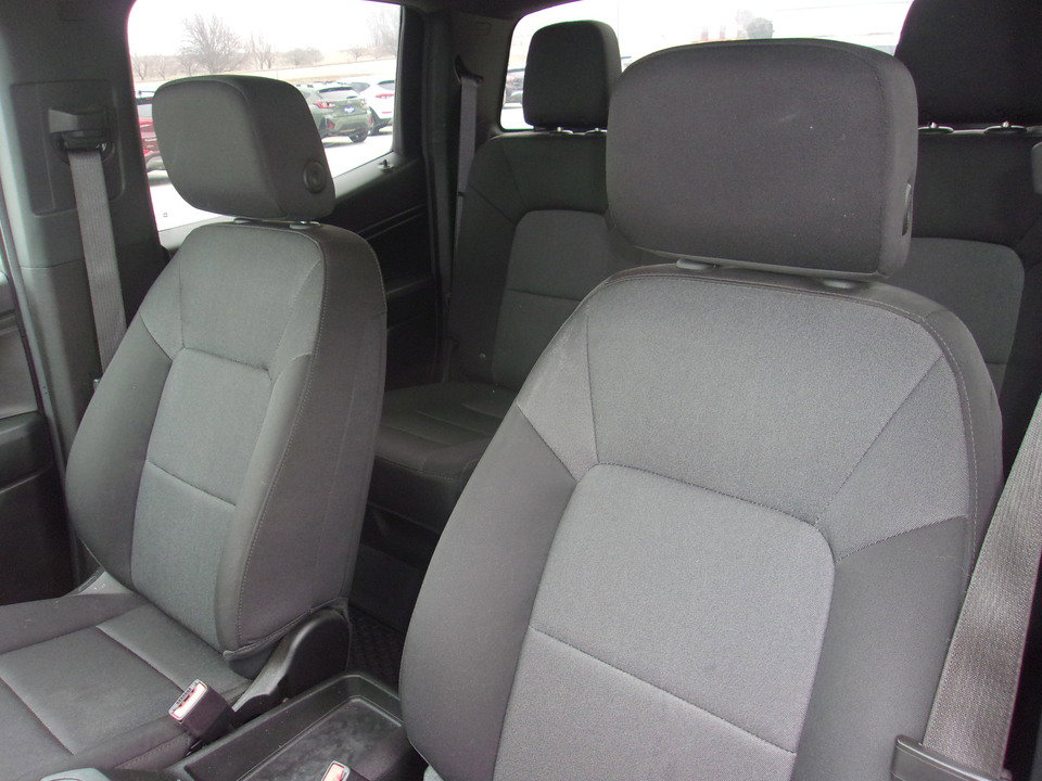 Used 2023 Chevrolet Colorado W/T image 12