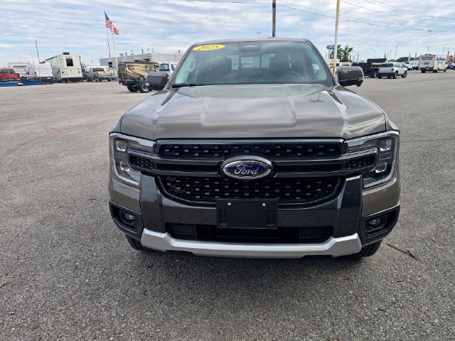 Used 2025 Ford Ranger Lariat w/ Advanced Towing Package AWD/4WD image 10