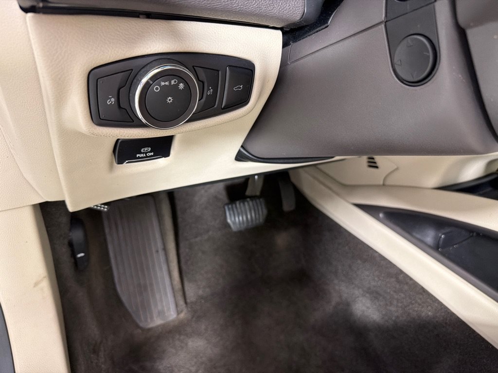 Used 2017 Lincoln MKZ Select w/ Technology Package FWD image 13