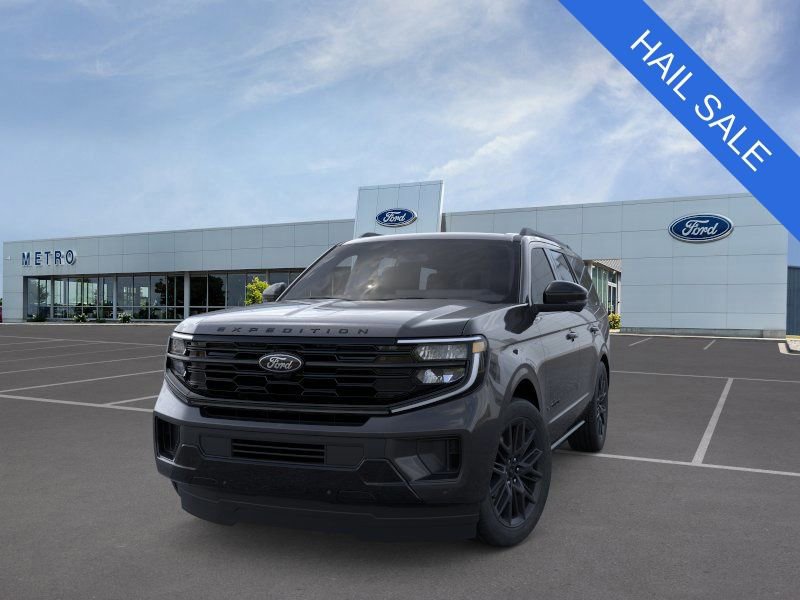 New 2025 Ford Expedition Platinum w/ Stealth Performance Package AWD/4WD image 2