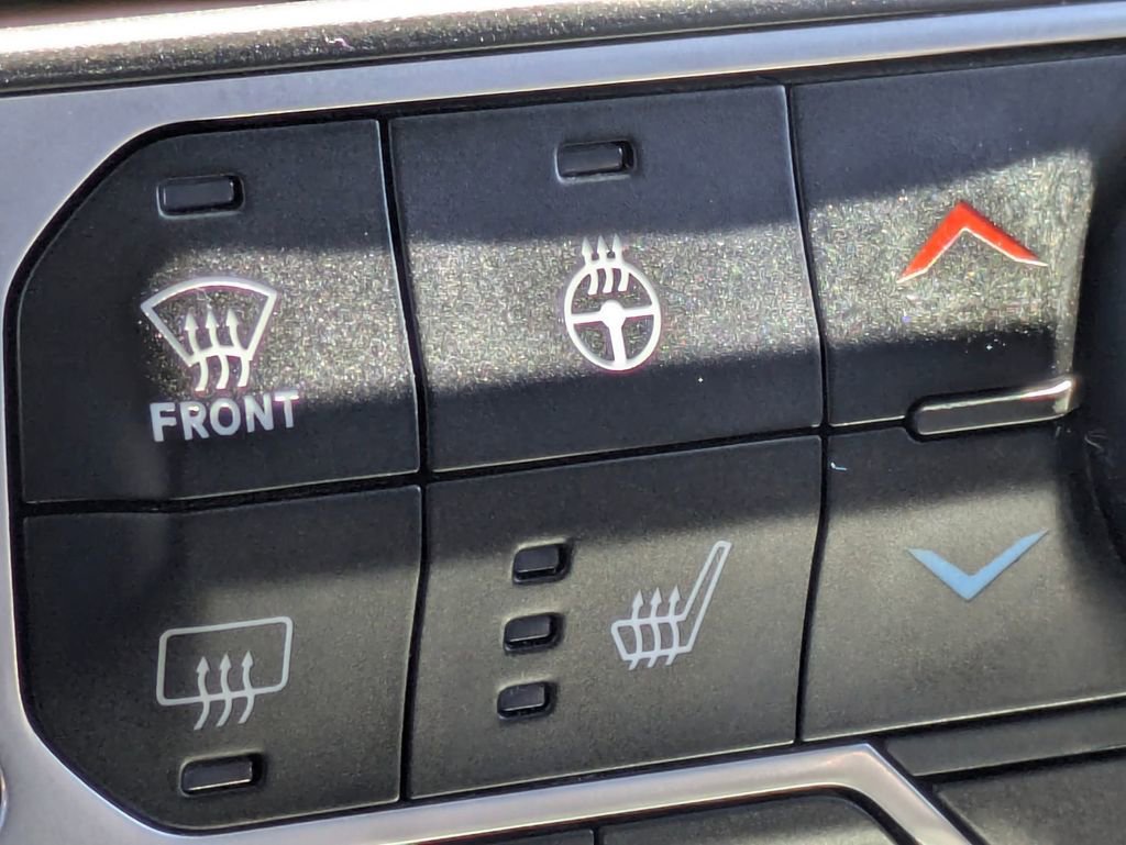 Used 2021 Jeep Wrangler Unlimited Sahara image 23