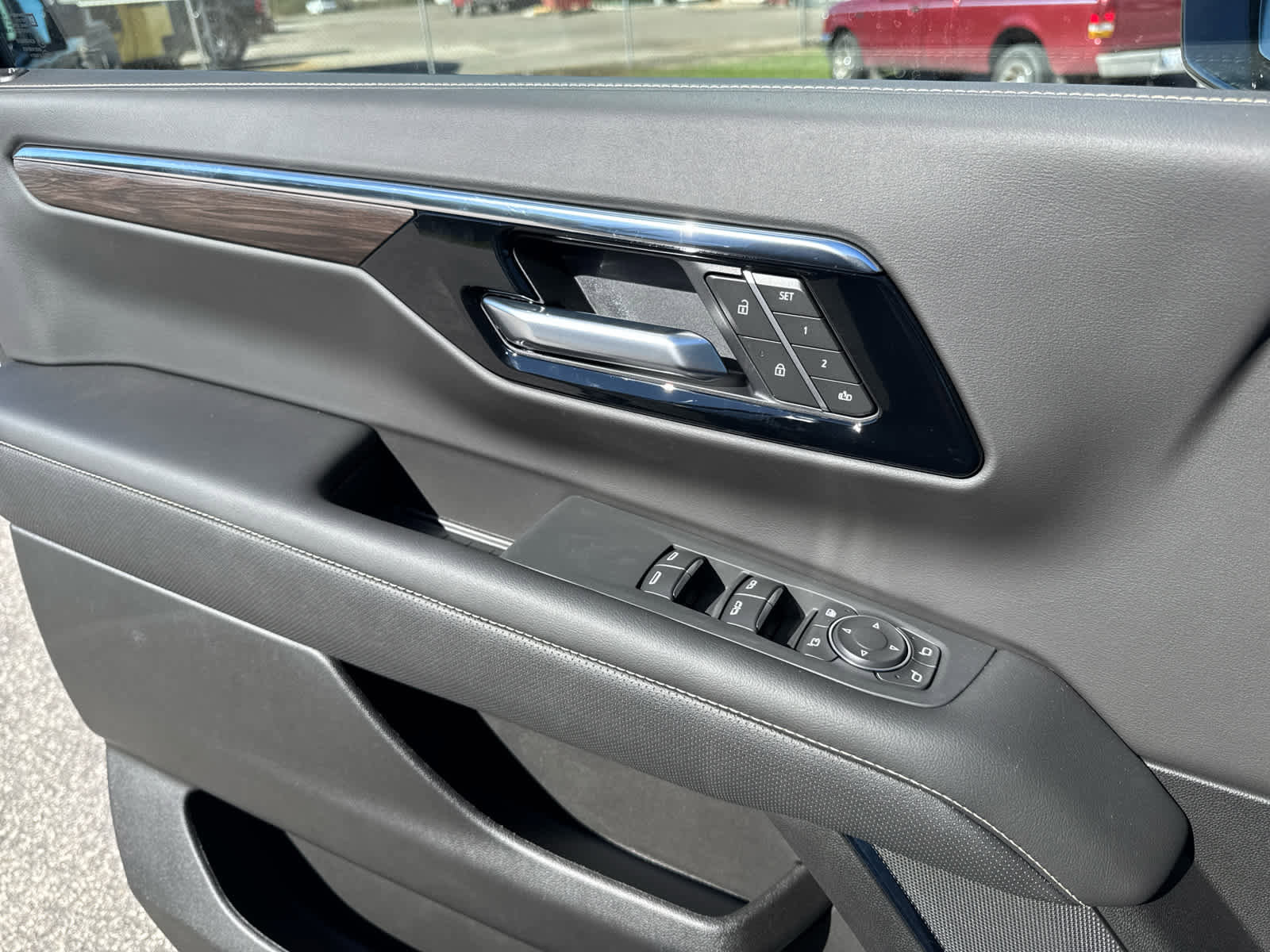 New 2026 Chevrolet Tahoe Premier image 36