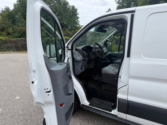 Used 2016 Ford Transit 150 130 Low Roof RWD image 24