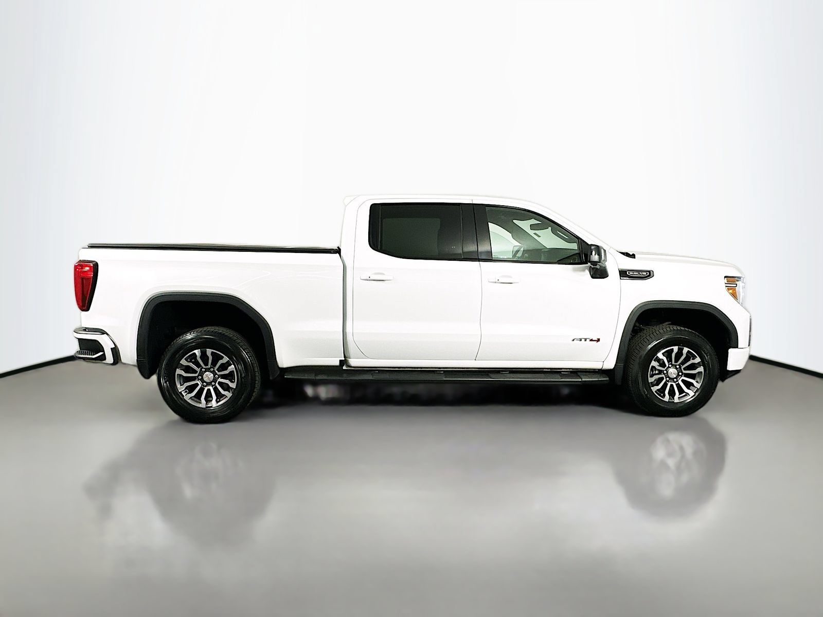 Used 2020 GMC Sierra 1500 AT4 w/ AT4 Premium Package AWD/4WD image 9