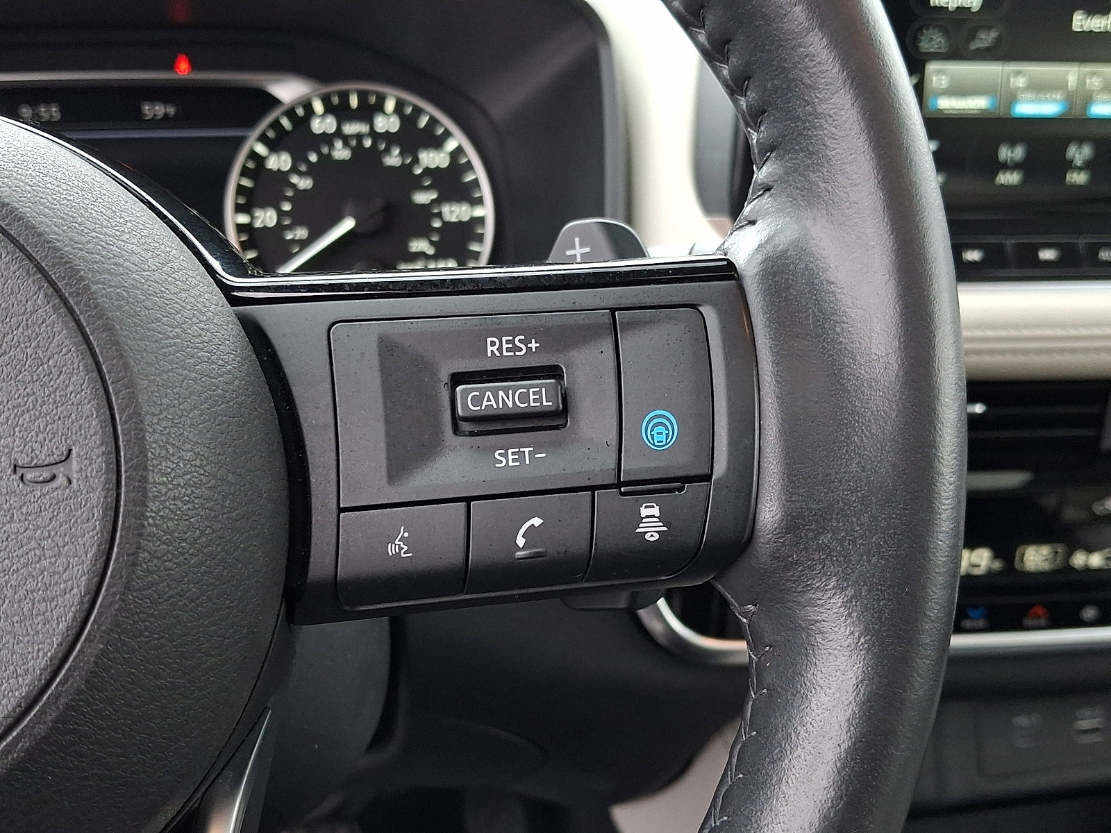 Certified 2023 Nissan Rogue SL w/ SL Premium Package image 23