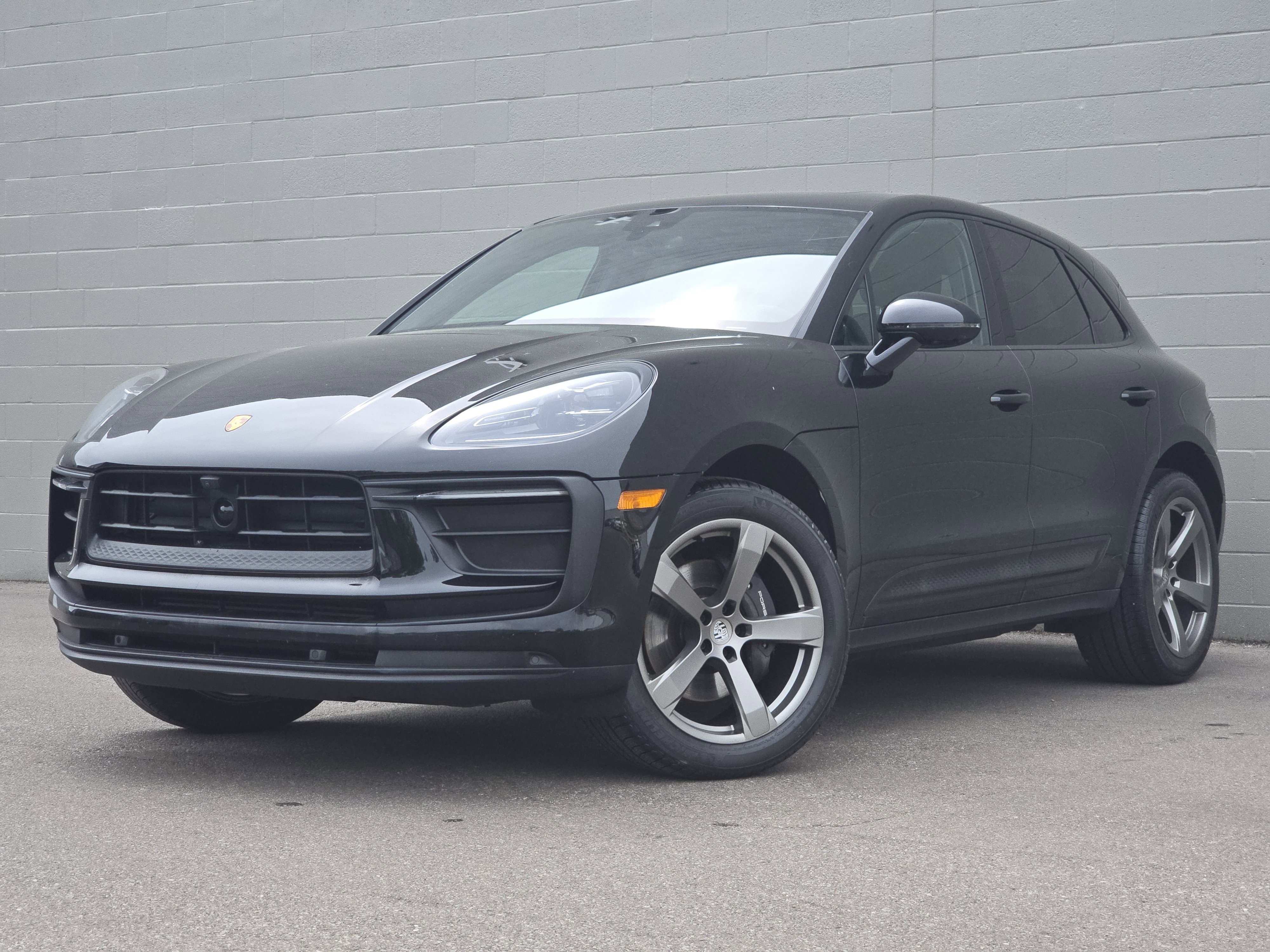 Certified 2023 Porsche Macan AWD/4WD video 1