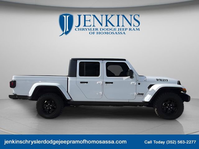 Certified 2023 Jeep Gladiator Willys image 2