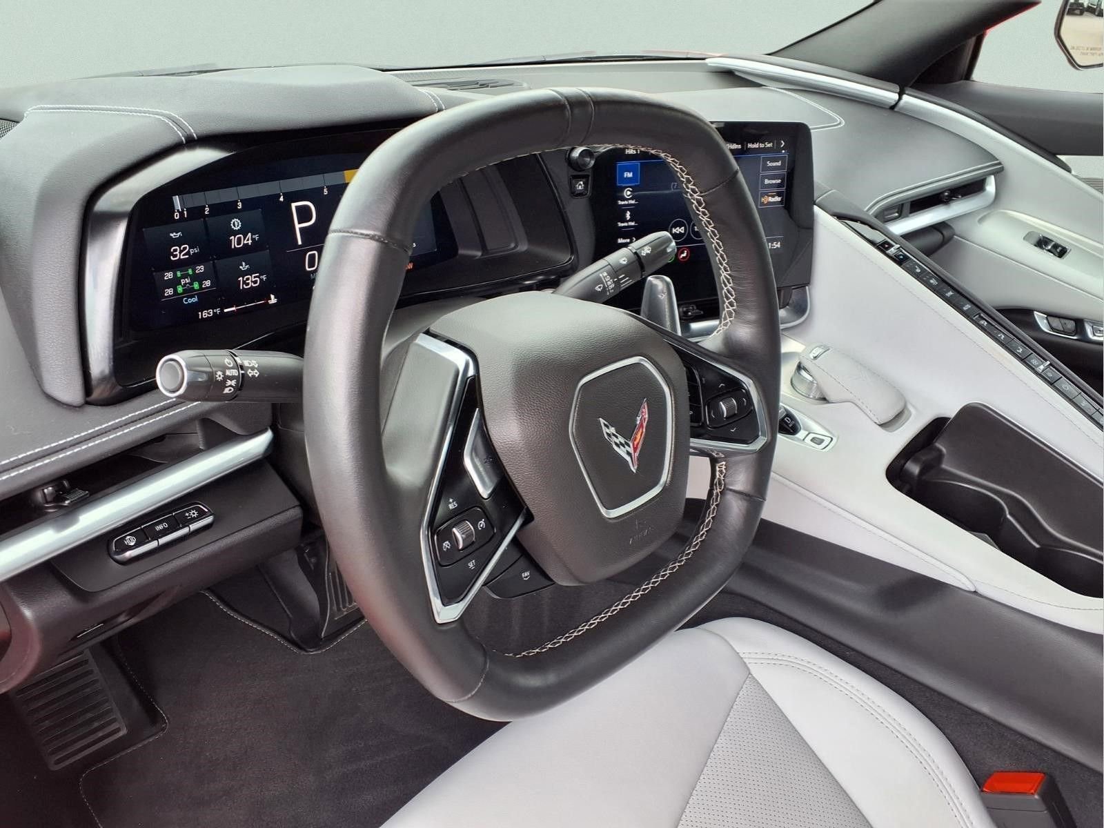 Used 2021 Chevrolet Corvette Stingray Preferred Cpe w/ Z51 Performance Package RWD image 14
