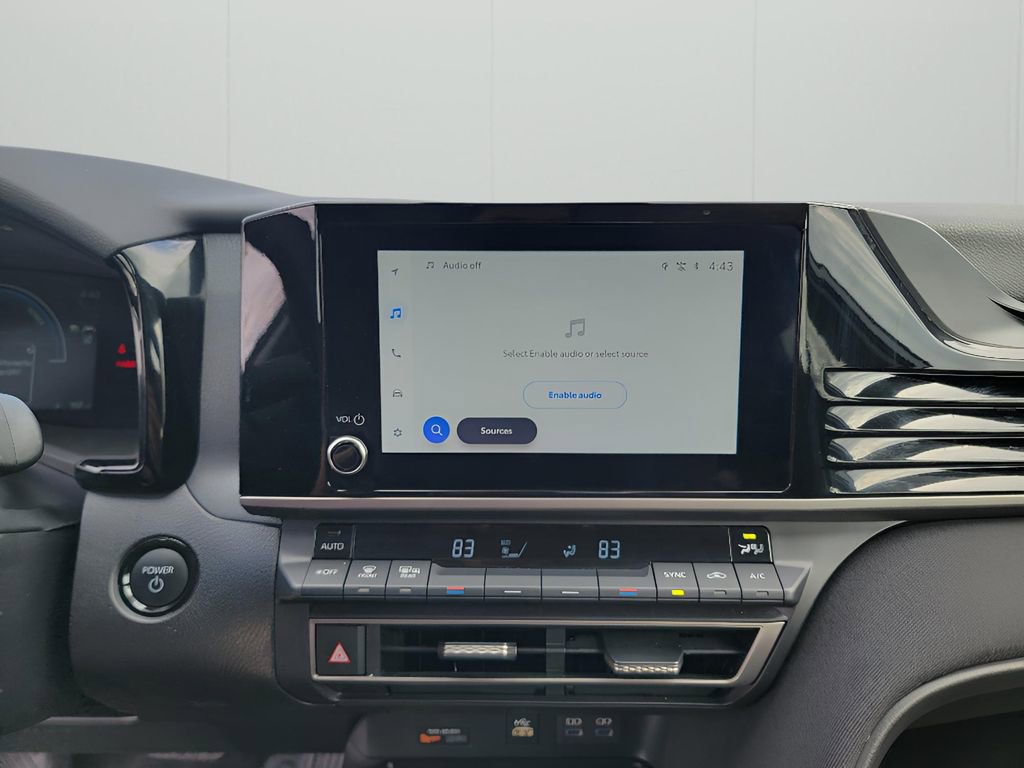 Used 2025 Toyota Camry LE image 18