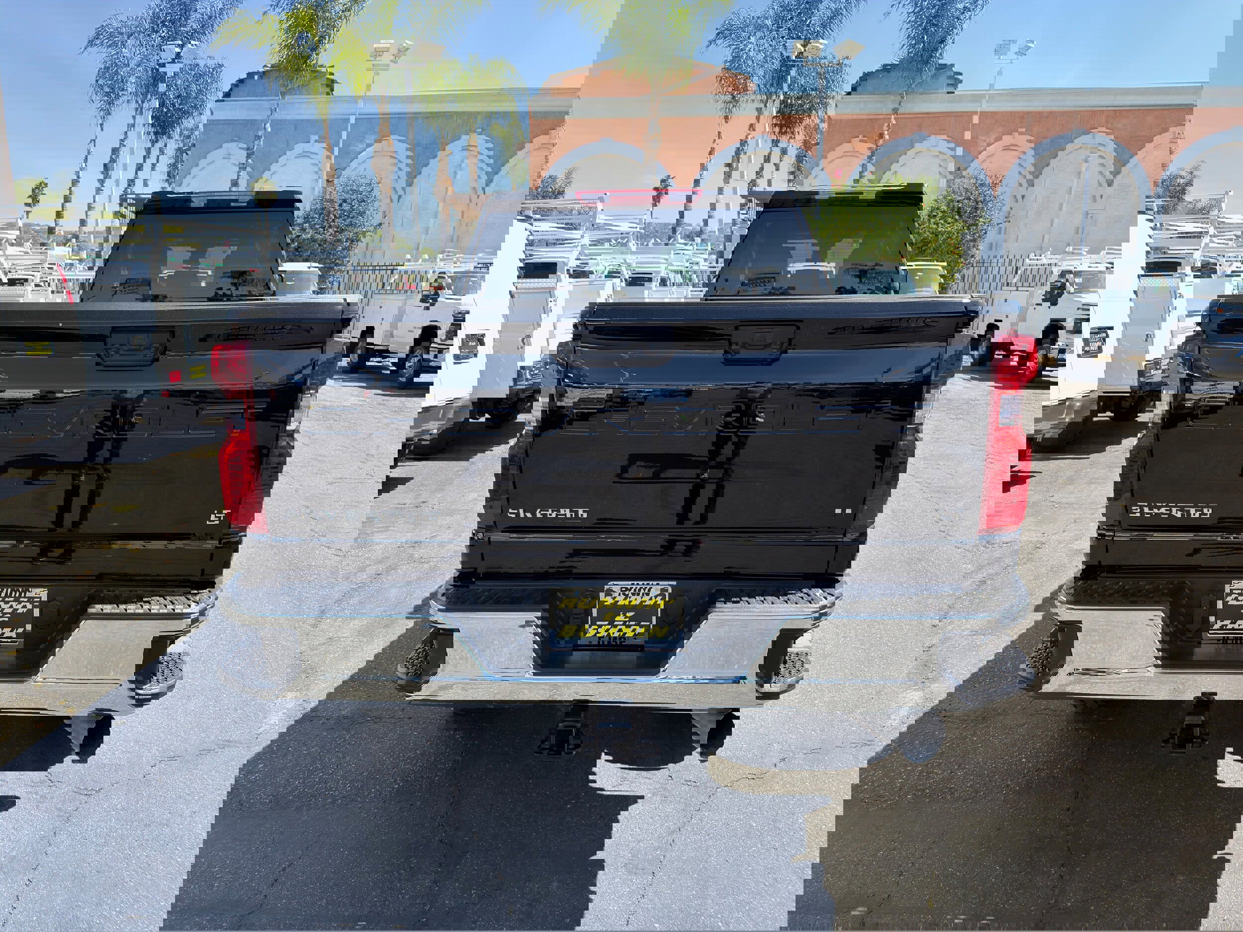 Used 2025 Chevrolet Silverado 2500 LT w/ Convenience Package image 7