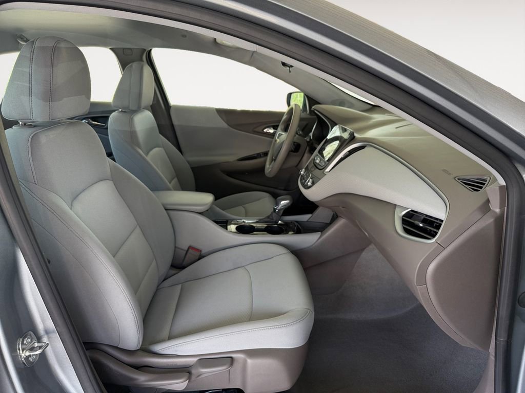 Used 2023 Chevrolet Malibu LS image 13