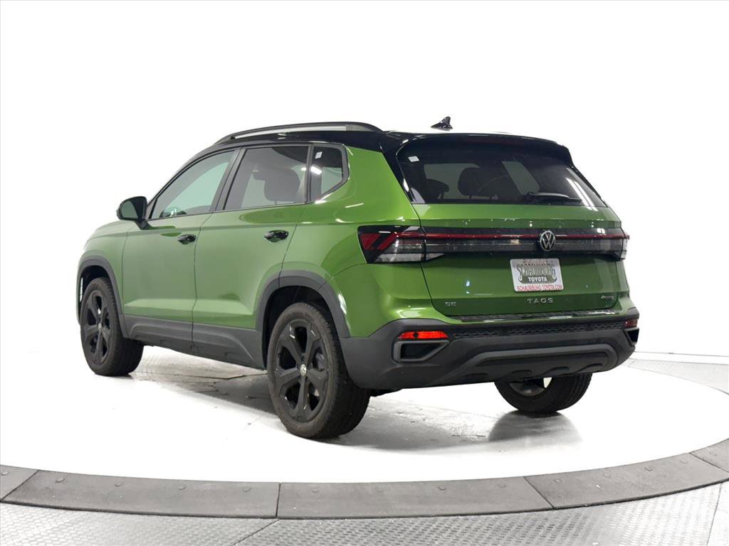 Used 2025 Volkswagen Taos SE image 8