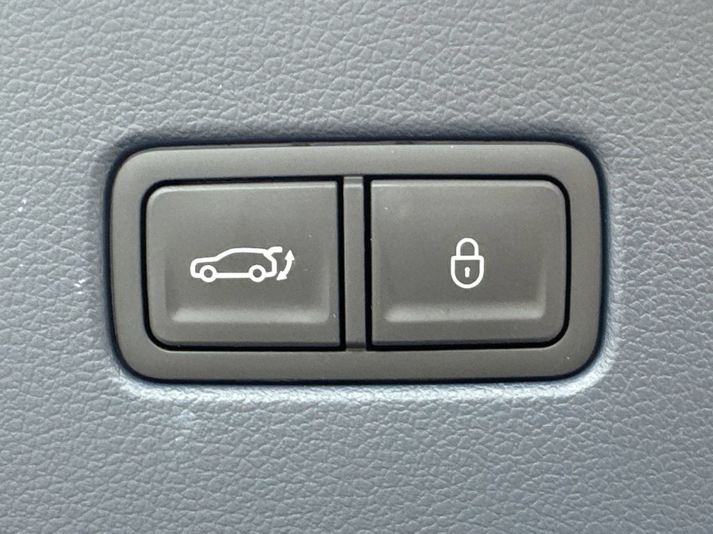 Used 2025 Genesis GV80 3.5T e-SC AWD/4WD image 21