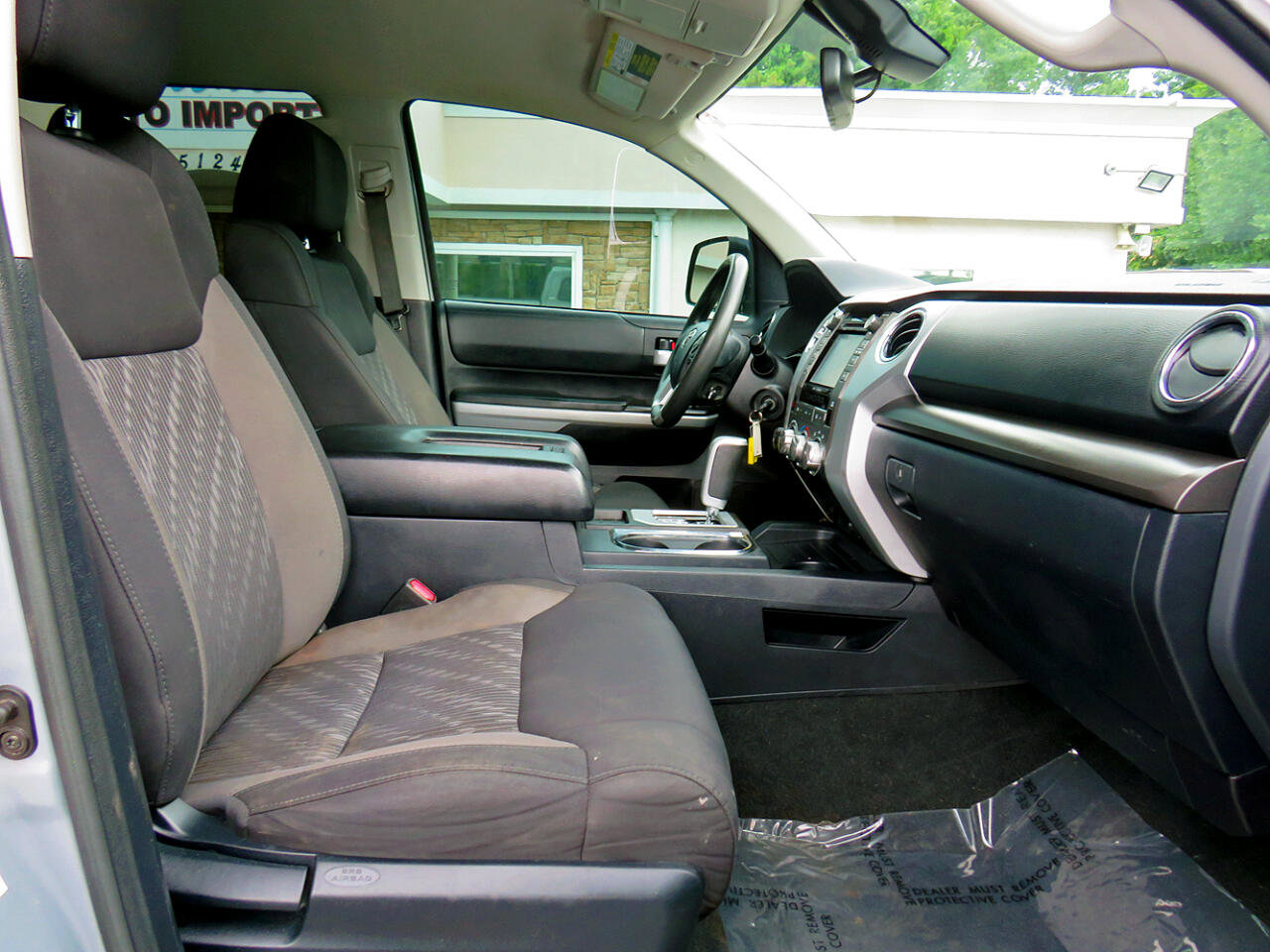 Used 2018 Toyota Tundra SR5 w/ SR5 Upgrade Package image 34