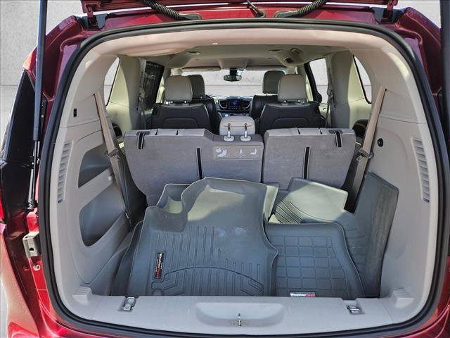 Used 2017 Chrysler Pacifica Touring-L FWD image 7