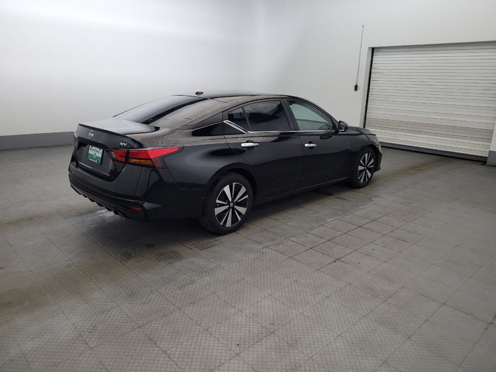 Used 2021 Nissan Altima 2.5 SV w/ SV Premium Package FWD image 10