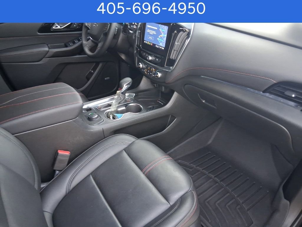 Used 2023 Chevrolet Traverse RS image 8