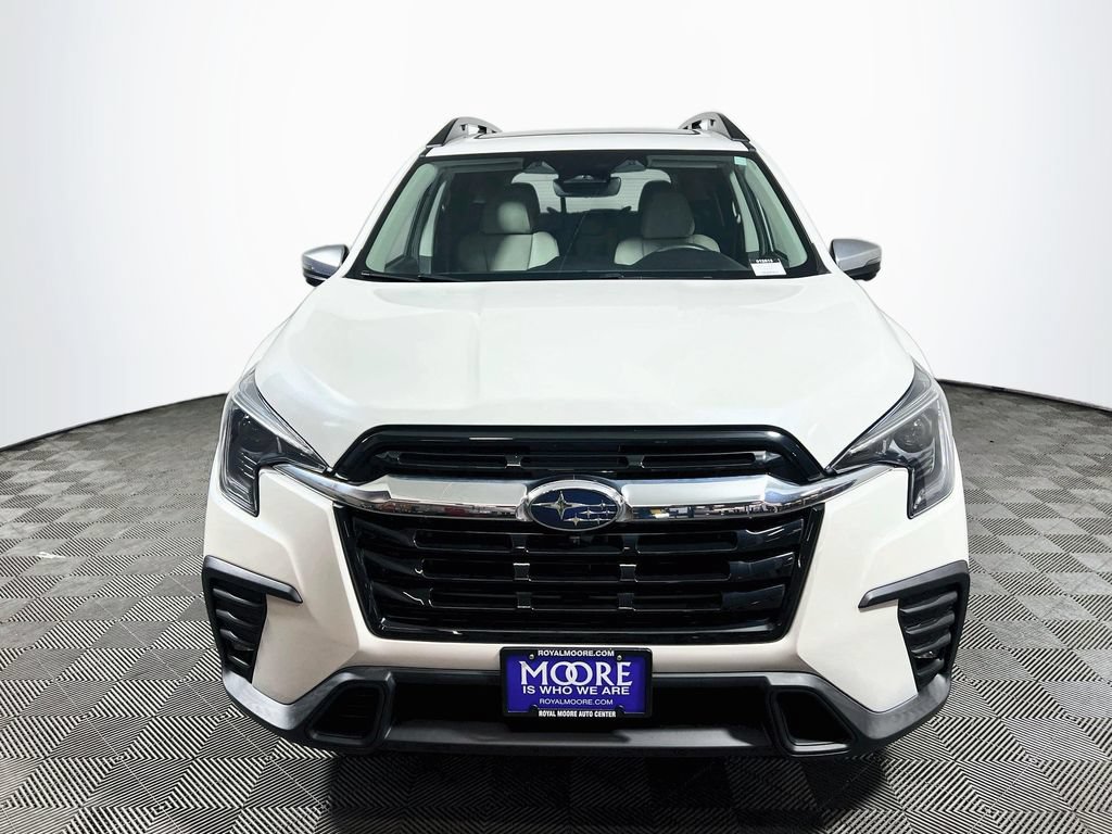 Used 2023 Subaru Ascent Limited w/ Technology Package AWD/4WD image 2