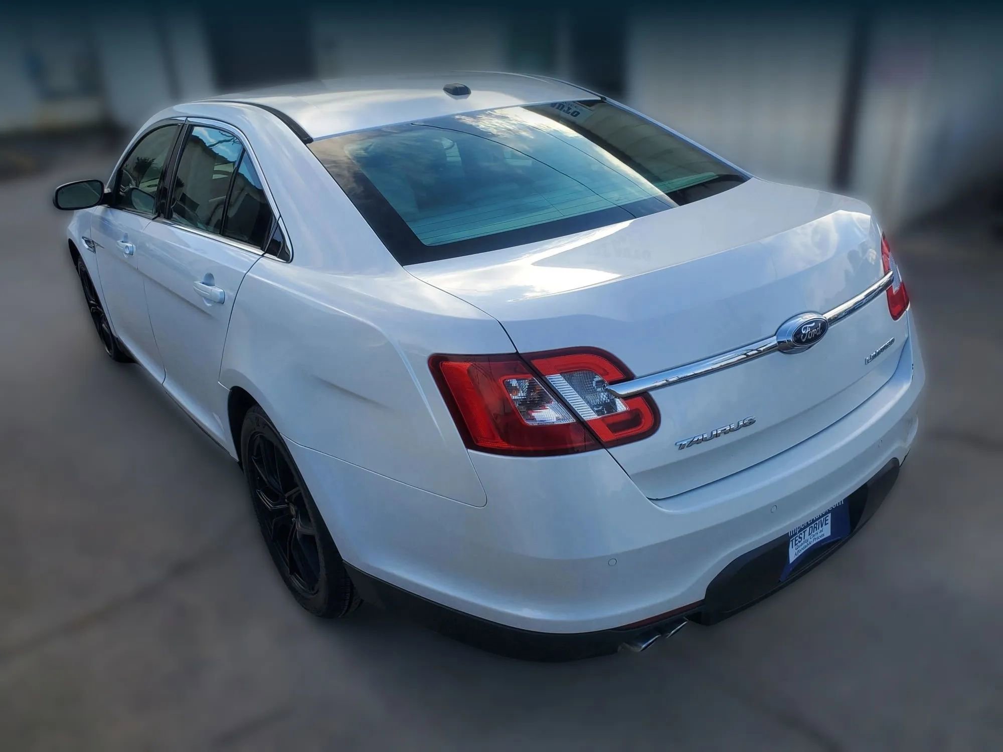 Used 2011 Ford Taurus Limited w/ 303A Rapid Spec Order Code image 10