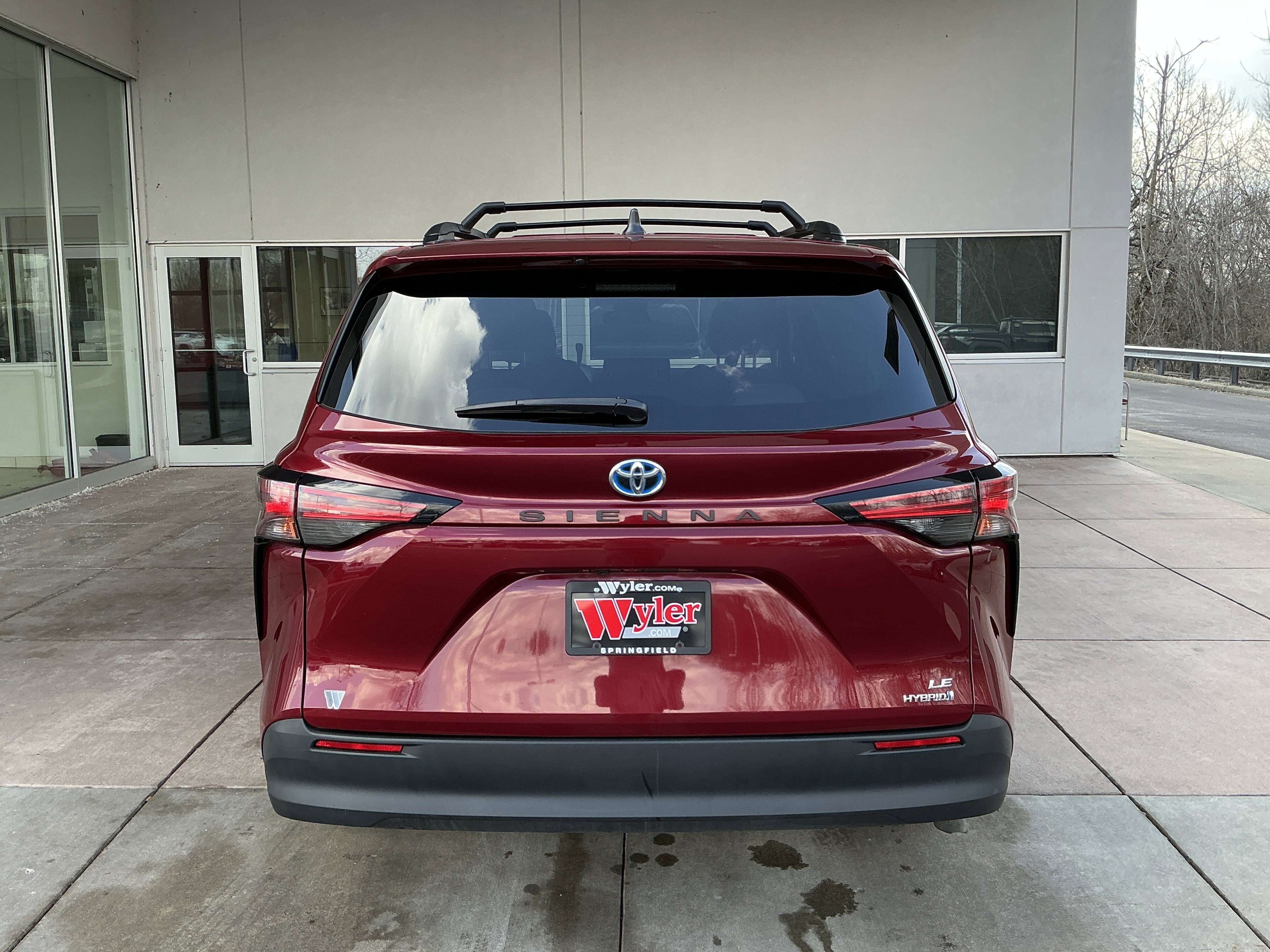 Used 2022 Toyota Sienna LE image 21