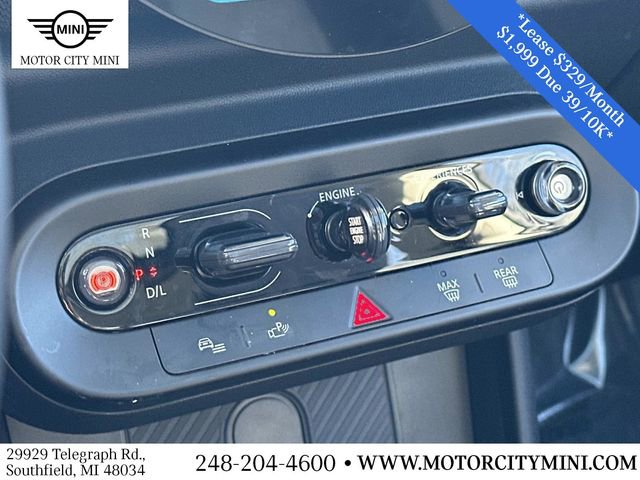 Certified 2025 MINI Cooper 2-Door Hardtop image 30