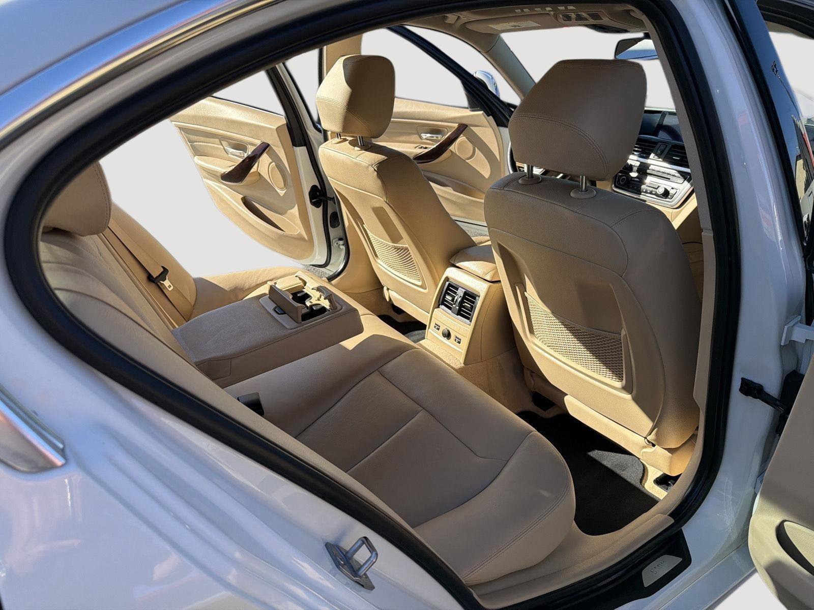 Used 2013 BMW 328i xDrive Sedan image 14