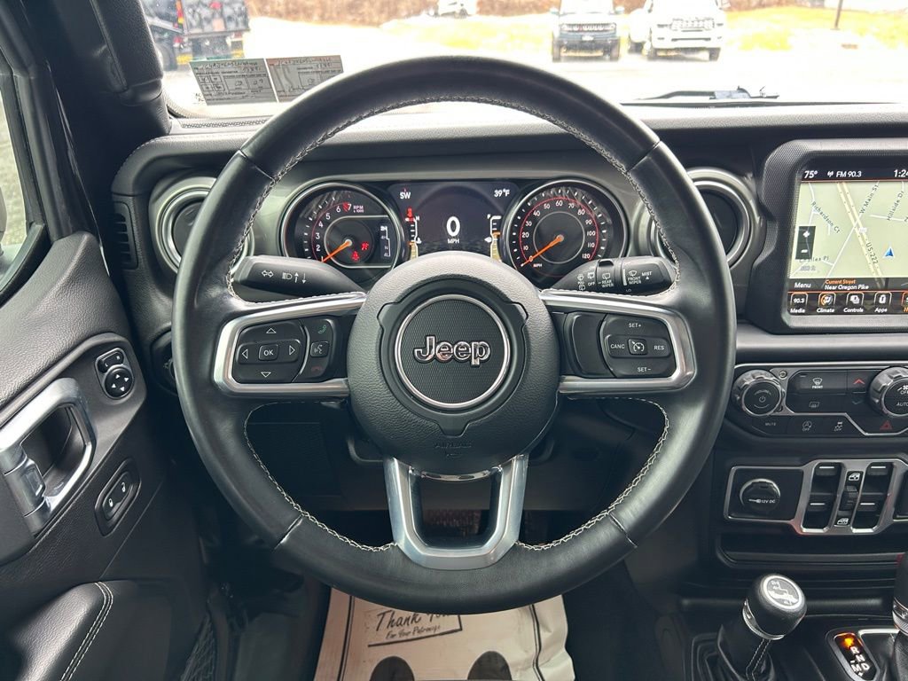 Used 2020 Jeep Wrangler Unlimited Sahara w/ Uconnect 4C Nav & Sound Group image 4