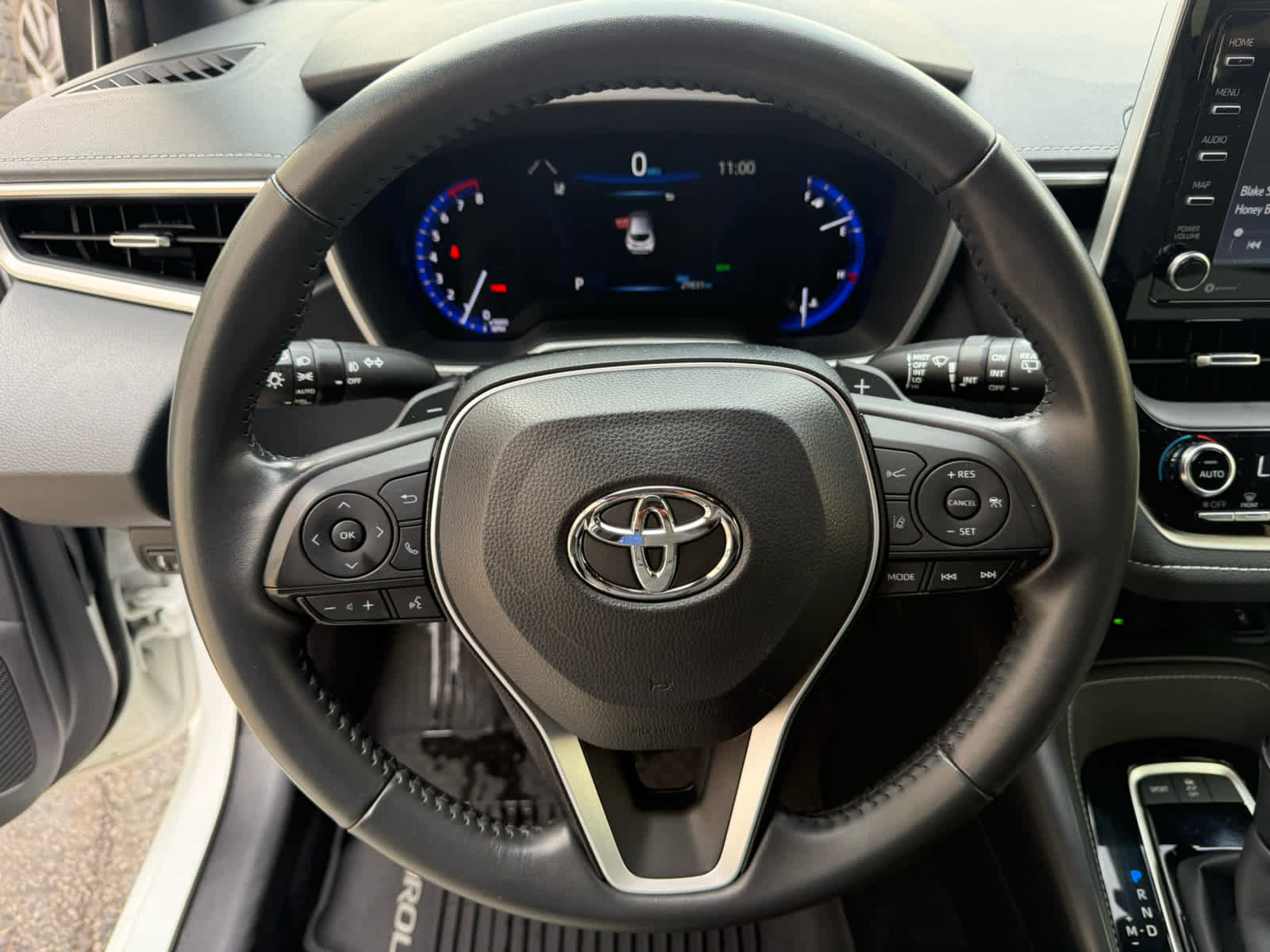 Used 2022 Toyota Corolla XSE w/ XSE Preferred Package image 2