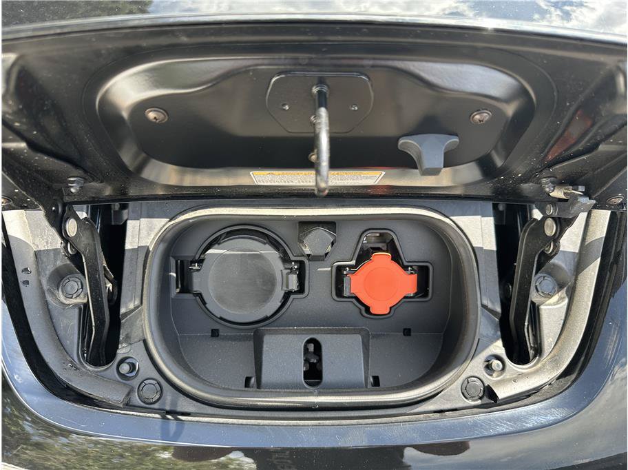 Used 2025 Nissan Leaf S FWD image 28