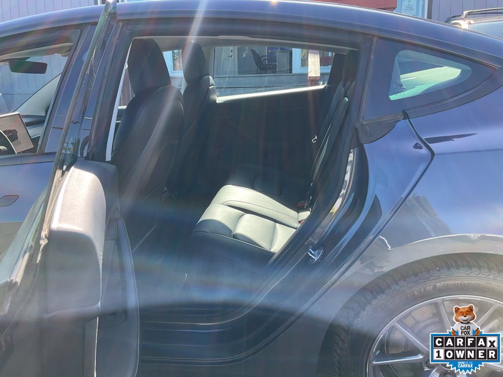 Used 2022 Tesla Model 3 Long Range AWD/4WD image 26