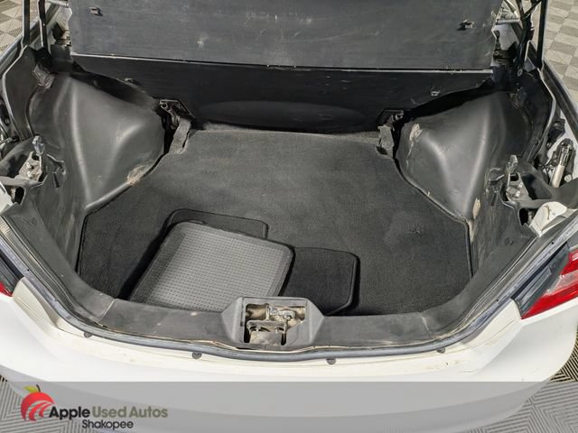 Used 2012 Chrysler 200 Touring FWD image 9