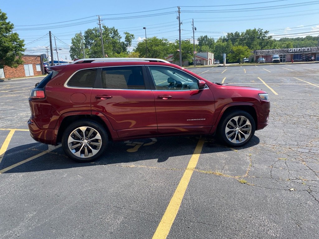Used 2019 Jeep Cherokee Overland w/ Technology Group image 6