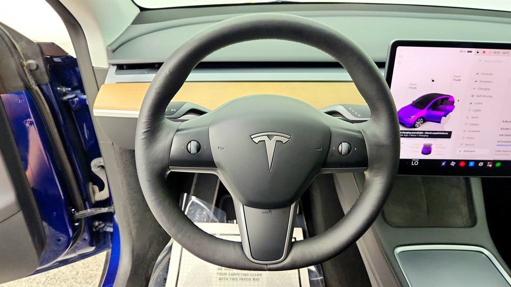 Used 2023 Tesla Model Y AWD image 12