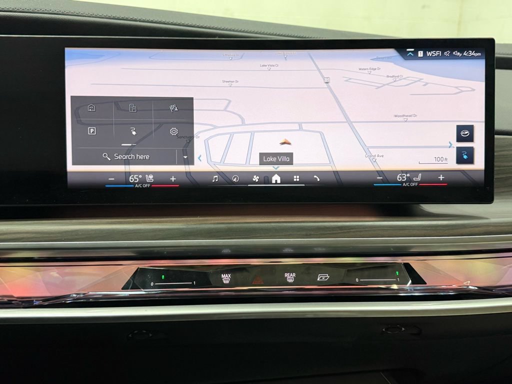 Used 2023 BMW i7 xDrive60 AWD/4WD image 24