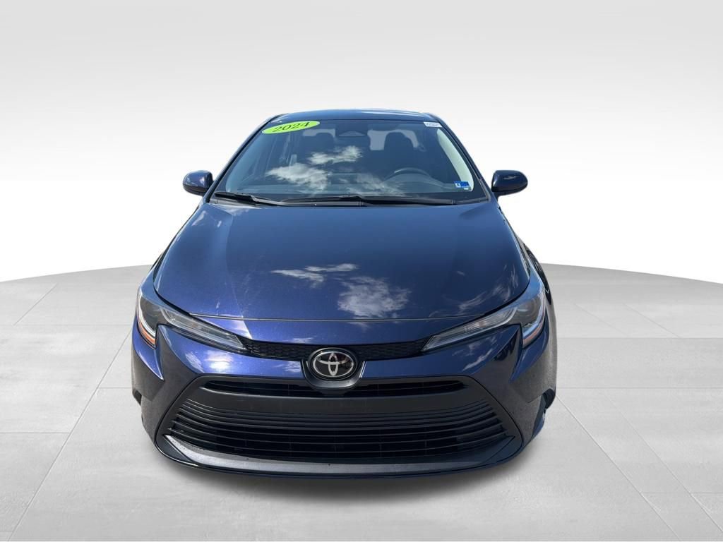 Used 2024 Toyota Corolla LE FWD image 9