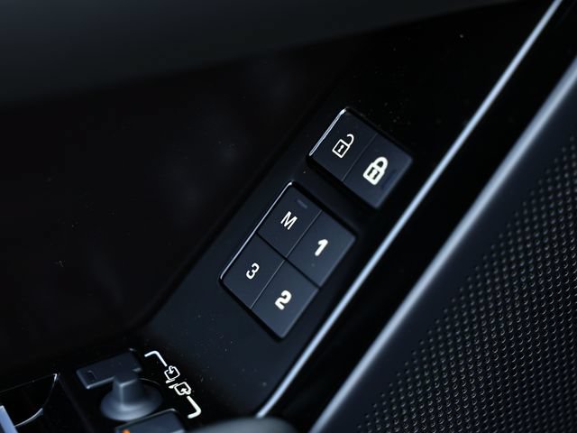 New 2026 Land Rover Range Rover Velar Belgravia AWD/4WD image 18