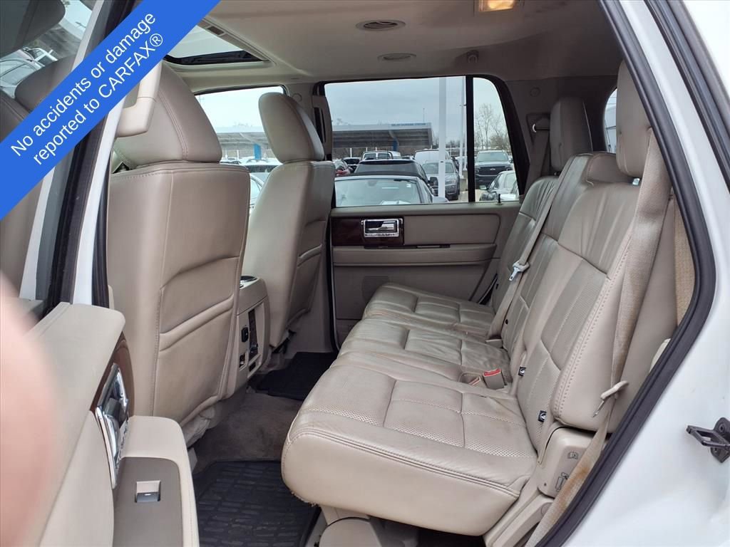 Used 2014 Lincoln Navigator Base image 12