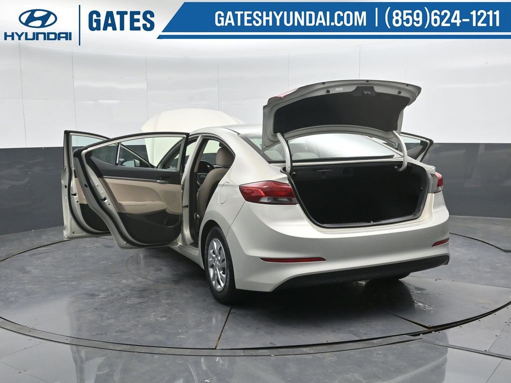 Used 2017 Hyundai Elantra SE w/ Cargo Package image 54