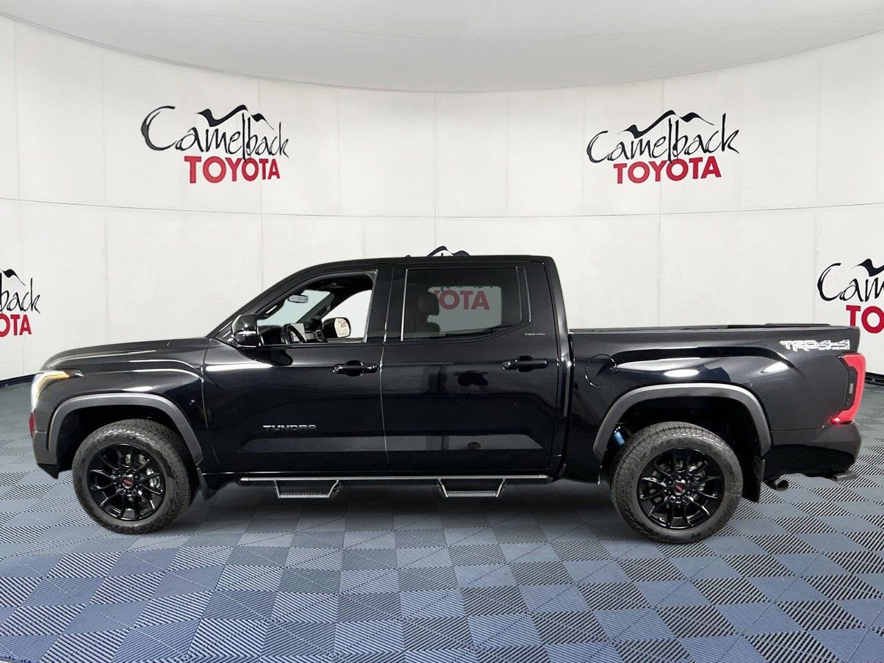 Used 2025 Toyota Tundra Limited w/ TRD Off-Road Package AWD/4WD image 4