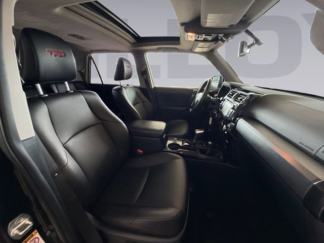 Used 2018 Toyota 4Runner TRD Off-Road Premium AWD/4WD image 17