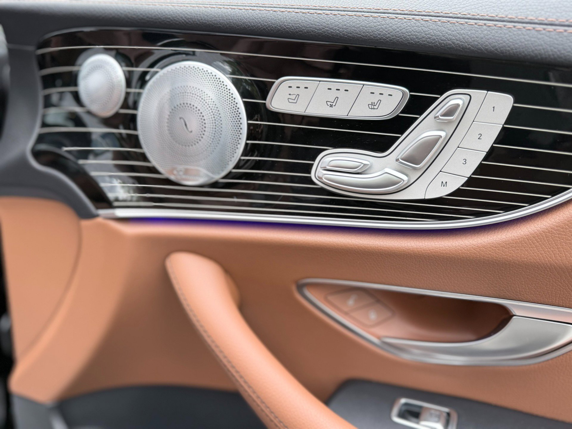 Used 2018 Mercedes-Benz E 400 Cabriolet image 36