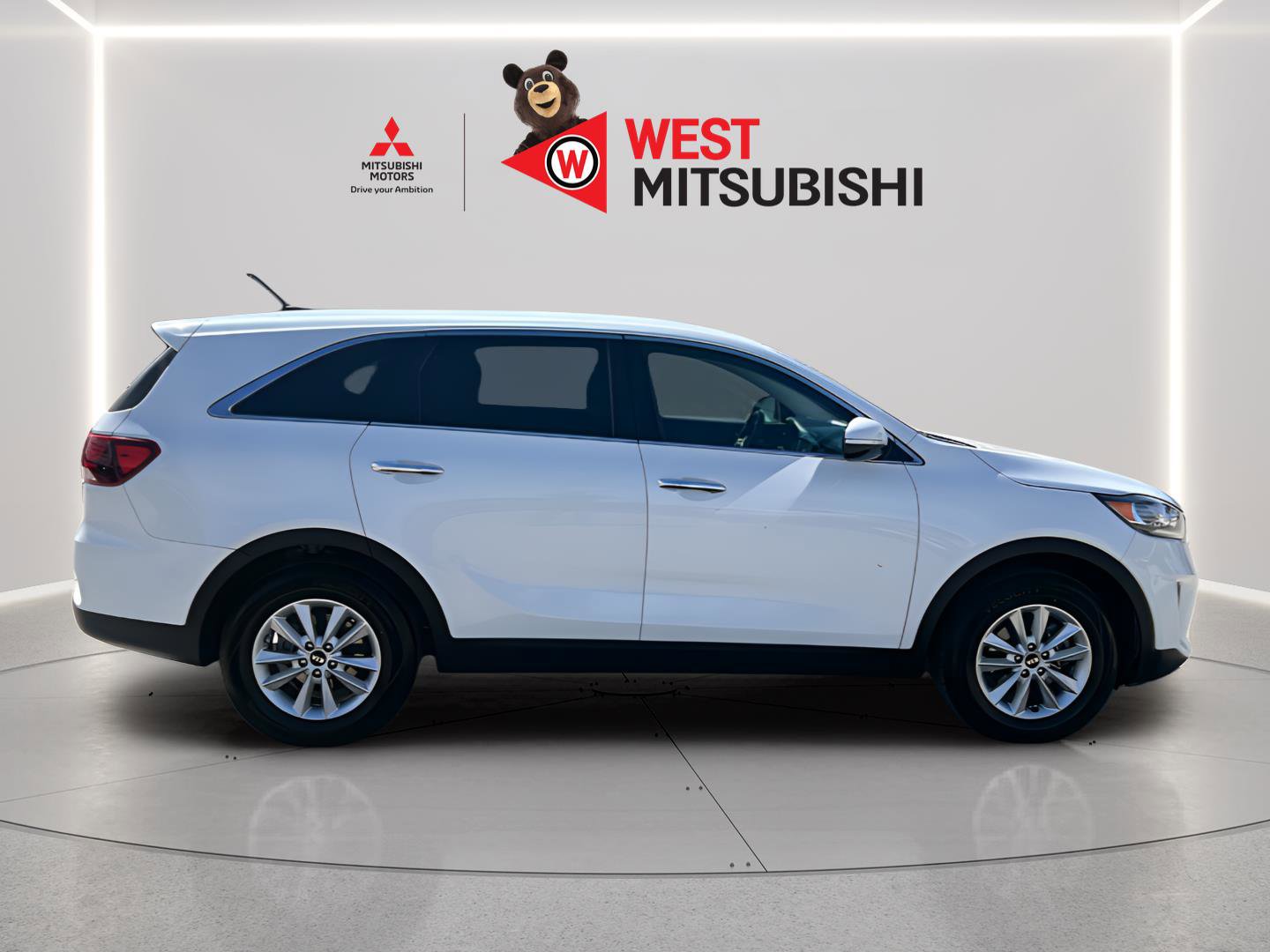 Used 2020 Kia Sorento LX FWD image 6