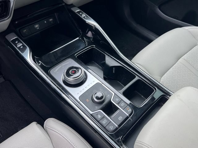 Certified 2023 Kia Sorento SX Prestige AWD/4WD image 18