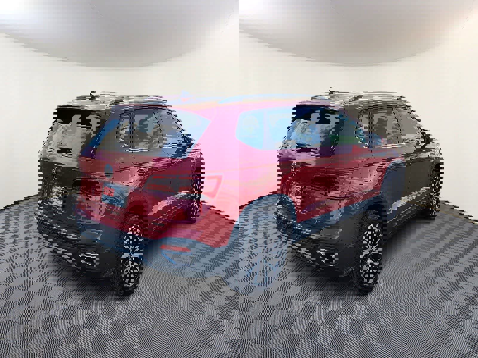 Used 2022 Volkswagen Taos SE w/ IQ.Drive SE Package image 5