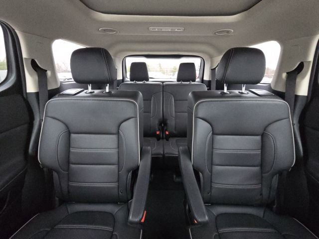 Used 2023 GMC Acadia Denali w/ Denali Technology Package image 19