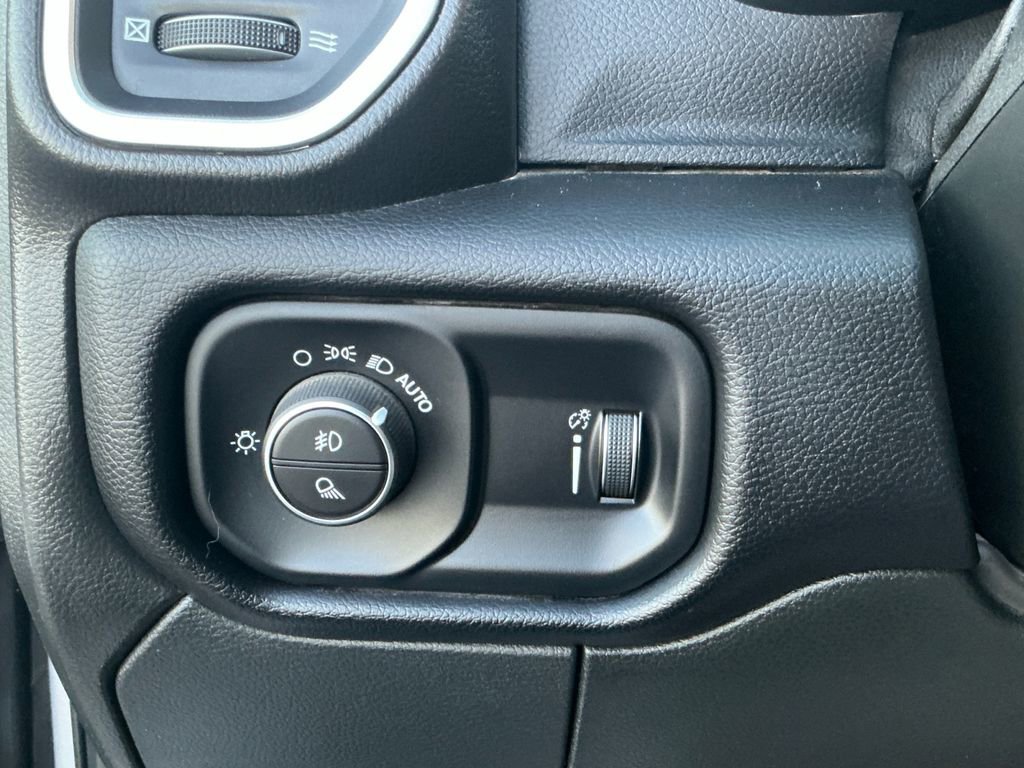 Used 2024 RAM 2500 Big Horn image 26