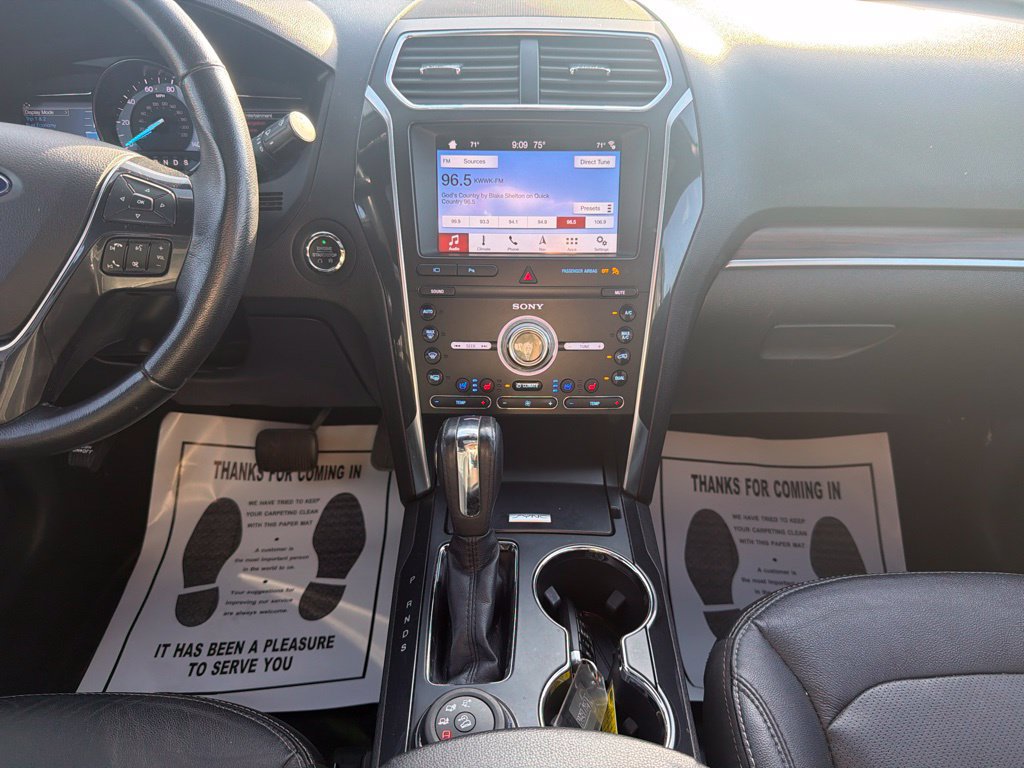Used 2019 Ford Explorer Limited w/ Class III Trailer Tow Package AWD/4WD image 17