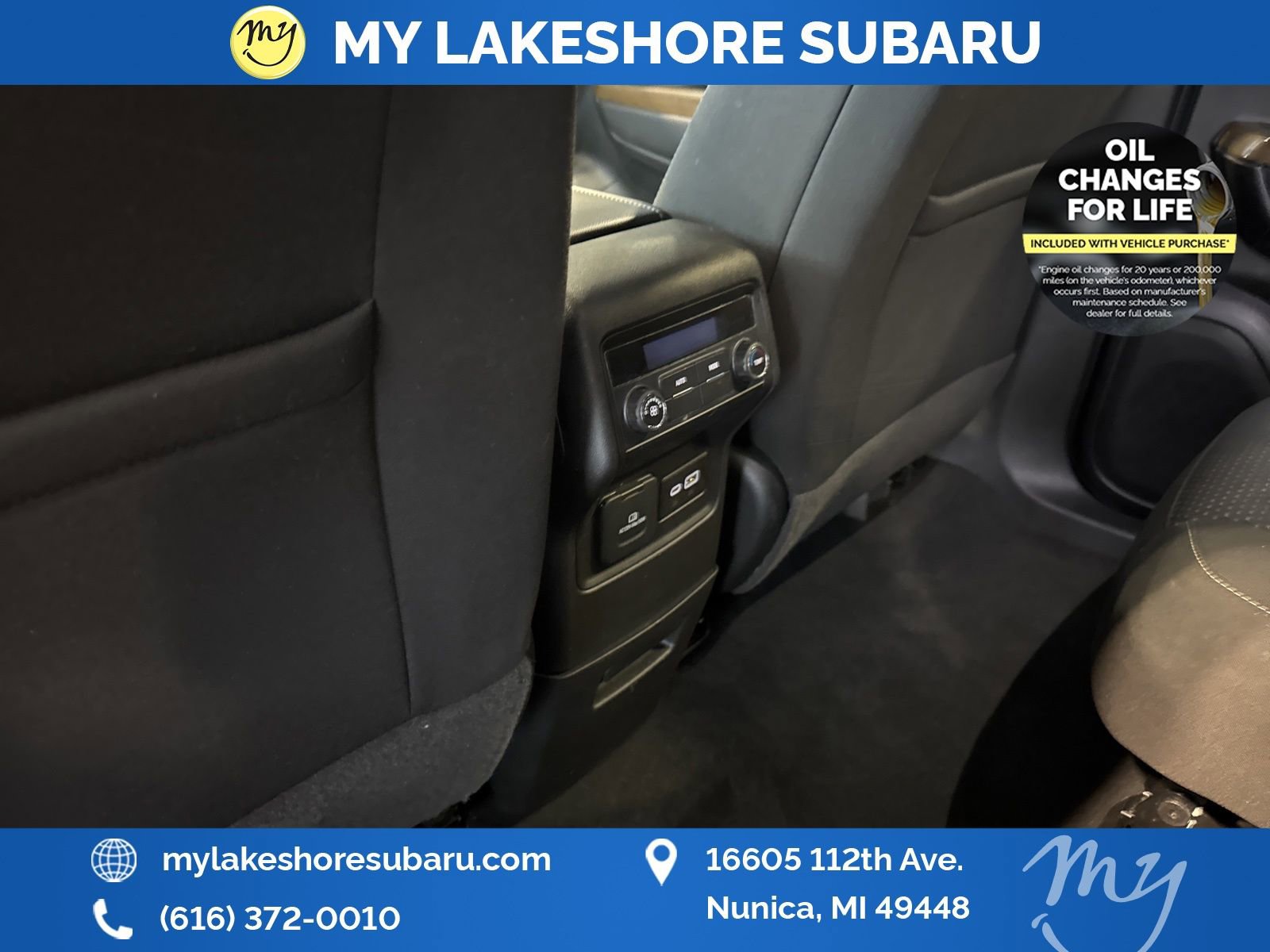 Used 2023 GMC Acadia SLE w/ Driver Convenience Package image 26